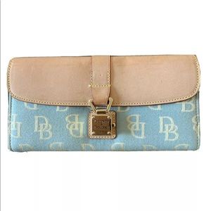 Dooney&Bourke Sign. Madison L. Blue Leather Wallet